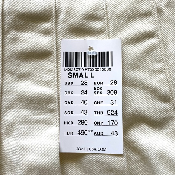 SOLD ON MERCARI - Picture 4 of 4